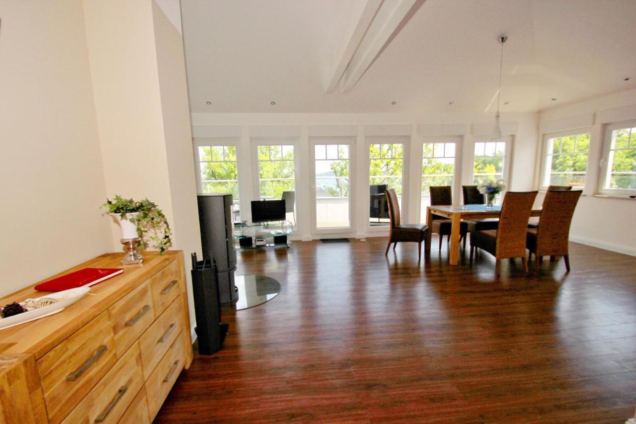 Hafennahe Penthousewohnung Mit Meerblick - Hafenresidenz Lauterbach Fewo 2-7 외부 사진